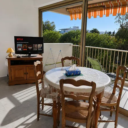 Le Petit Eden Piscine, Tennis, Ping Pong Appartement *